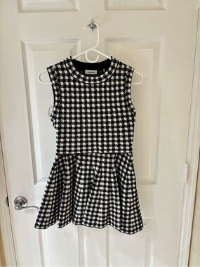 Sandro Girls Black and White Houndstooth Knit Sleeveless Dress